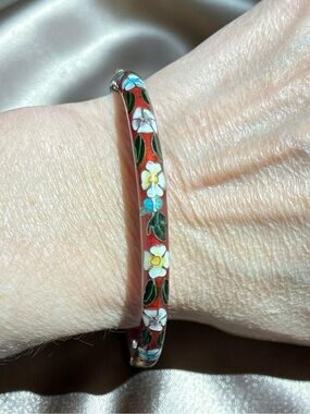 Cloisonné Red Floral Hinged Bangle Bracelet with Hidden Clasp